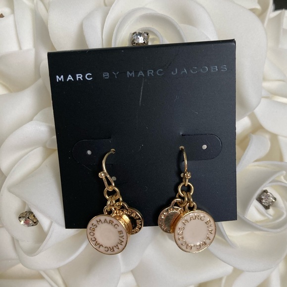 NWT Marc Jacobs Enamel Logo Dangle Disc Earrings - Picture 4 of 7